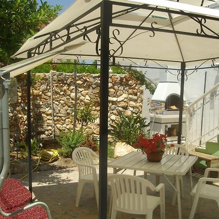 Villino Claudia 30 Mt Mare Villa Порто Чезарео Стая снимка