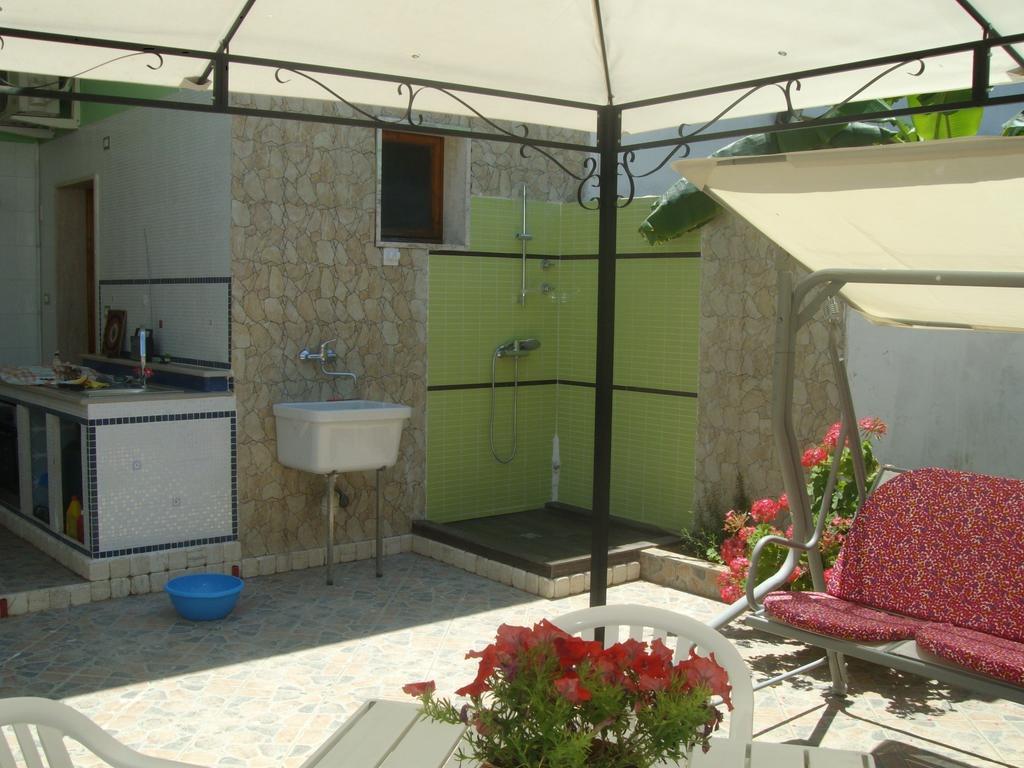 Villino Claudia 30 Mt Mare Villa Порто Чезарео Стая снимка