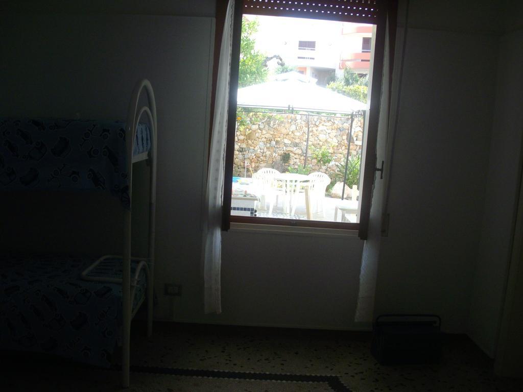 Villino Claudia 30 Mt Mare Villa Порто Чезарео Стая снимка