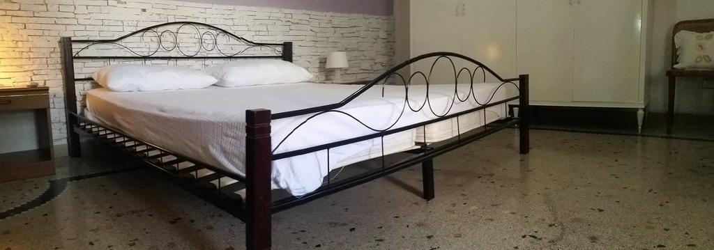 Villino Claudia 30 Mt Mare Villa Порто Чезарео Екстериор снимка